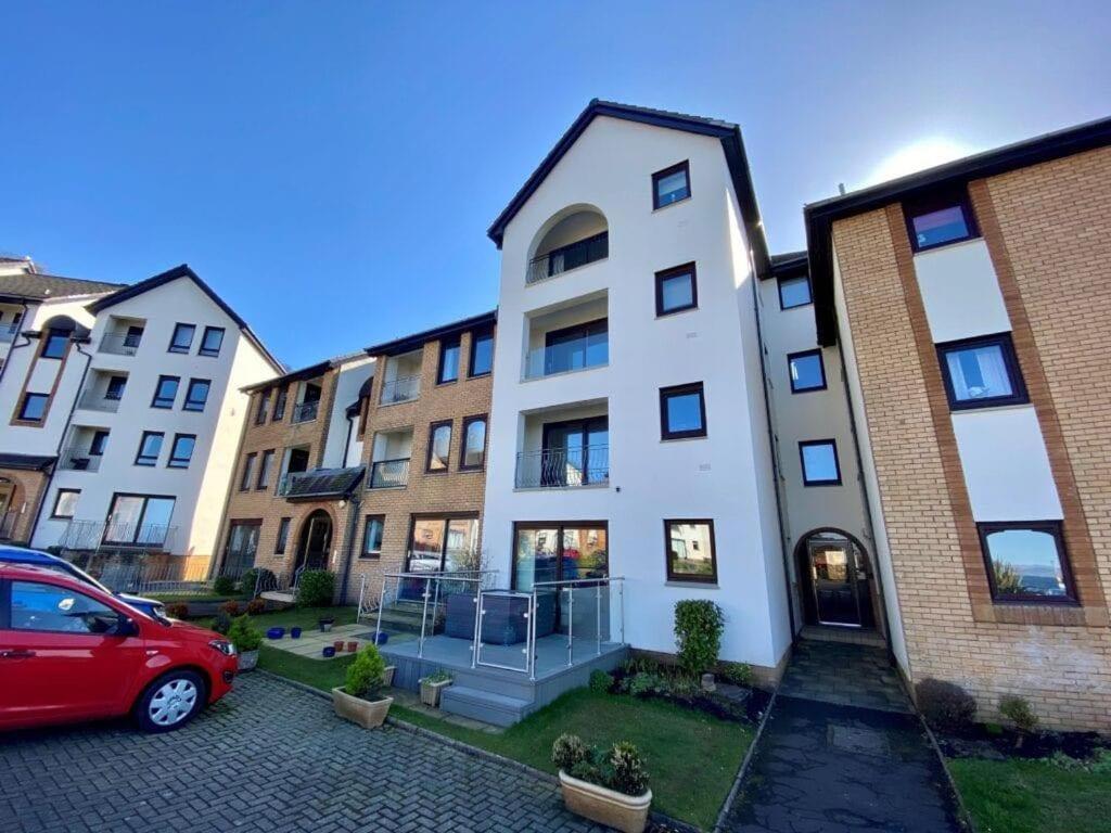 Largs Sea Front, Modern Apartment Luaran gambar